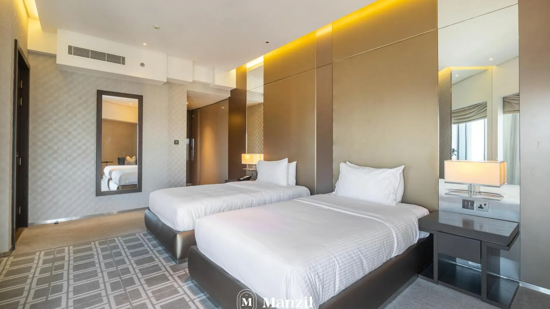 Luxury Studios & Apartments In Dubai Creek Heights, Near Wafi Mall & Dubai Frame